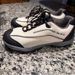 Lands End Women's Size 7.5  Sneakers Hiking Shoes 406471